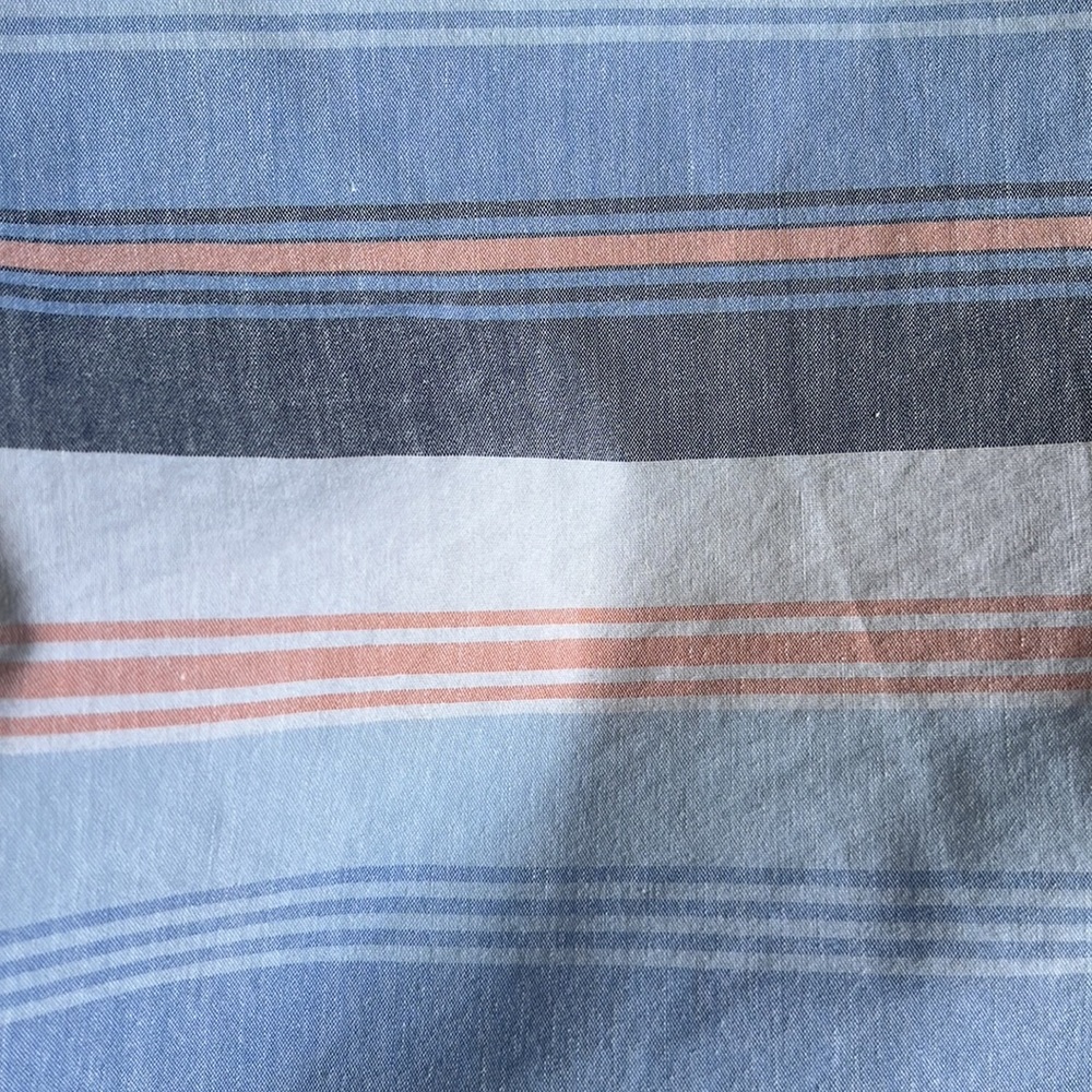 Short sleeve button down - Picture 3 of 5